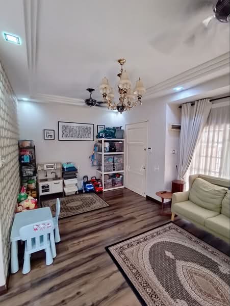 Rumah Teres 2-Tingkat untuk Dijual di Taman Riana Ukay (Ulu Kelang) - Azli Ibrahim - Living Room - PropertyGuru.com.my