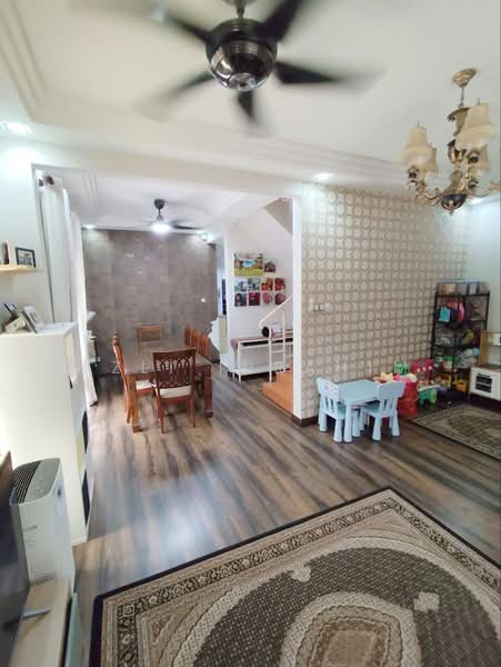 Rumah Teres 2-Tingkat untuk Dijual di Taman Riana Ukay (Ulu Kelang) - Azli Ibrahim - Living Room - PropertyGuru.com.my