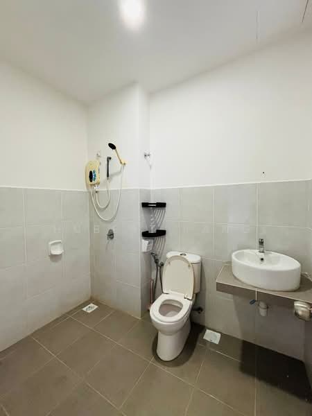 2-storey Terraced House for Rent in Pengerang (Johor) - Hubert Pang - Bathroom - PropertyGuru.com.my