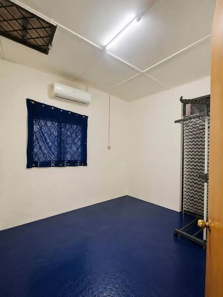 Flat for Sale at Flat Taman Ungku Tun Aminah - Freedom Lam - Bedroom - PropertyGuru.com.my