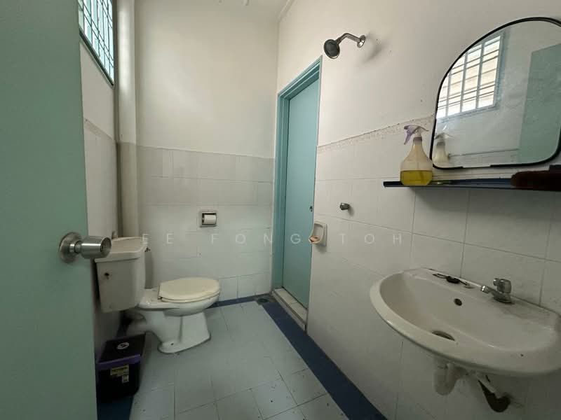 Rumah Teres 2 Tingkat untuk Dijual di Bandar Baru Permas Jaya (Permas Jaya) - Ee Fong Toh - Bathroom - PropertyGuru.com.my