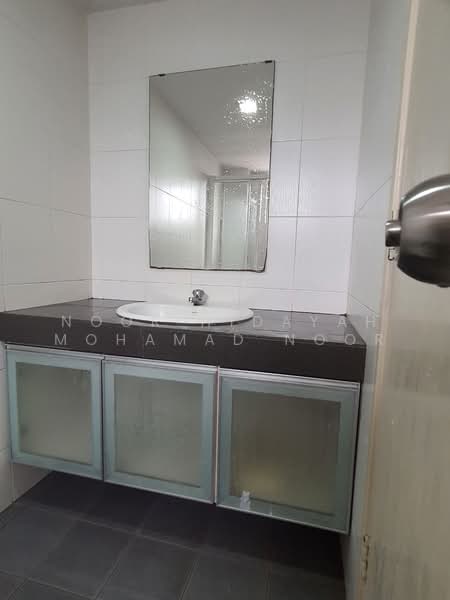 Kondominium untuk Dijual di 1 Petaling - Noor Hidayah Mohamad Noor - Bathroom - PropertyGuru.com.my