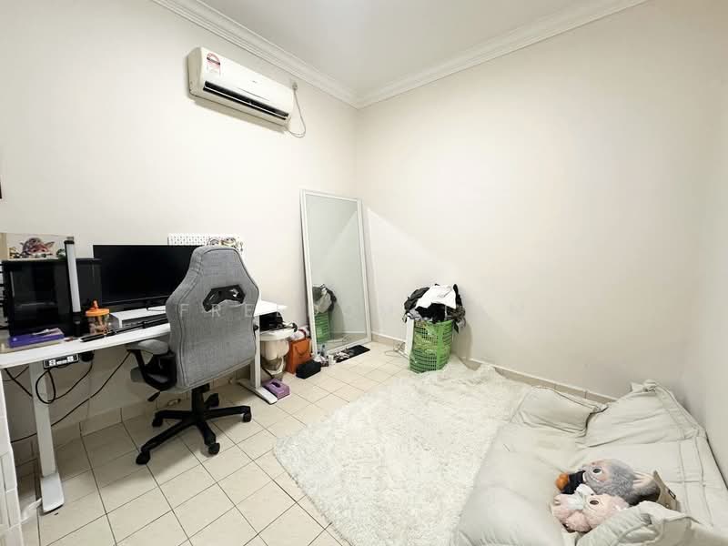 1.5-storey Terraced House for Sale in Skudai (Johor) - Freedom Lam - Bedroom - PropertyGuru.com.my