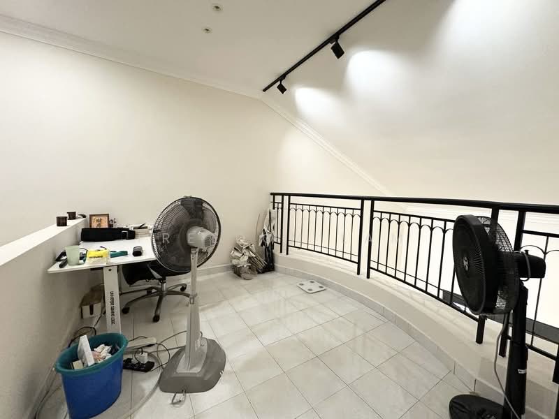 1.5-storey Terraced House for Sale in Skudai (Johor) - Freedom Lam - Mezzanine Floor - PropertyGuru.com.my