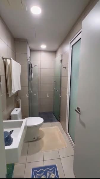 Servis Apartment untuk Dijual di Plaza @ Kelana Jaya - CY Liew - Bathroom - PropertyGuru.com.my
