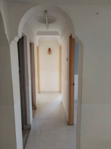 Rumah Flat untuk Dijual di Kenari - Yucong . - Corridor - PropertyGuru.com.my
