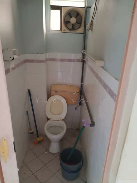 Rumah Flat untuk Dijual di Kenari - Yucong . - Bathroom - PropertyGuru.com.my