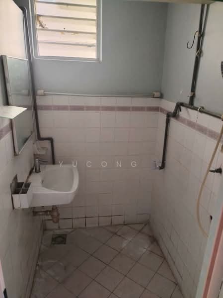 Rumah Flat untuk Dijual di Kenari - Yucong . - Bathroom - PropertyGuru.com.my