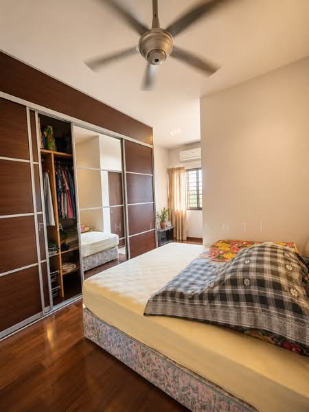 2-storey Terraced House for Sale in Denai Alam (Shah Alam) - Farah Iryanti - Bedroom - PropertyGuru.com.my