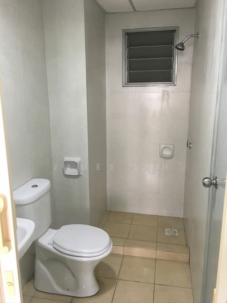 Service Residence for Sale at Main Place Residence - James Loh - Bathroom - PropertyGuru.com.my