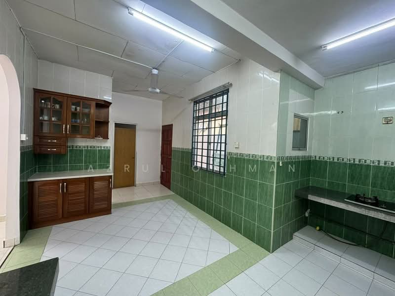 Rumah Berkembar untuk Dijual di Taman Panchor Jaya (Paroi) - Azrul Othman - Kitchen - PropertyGuru.com.my