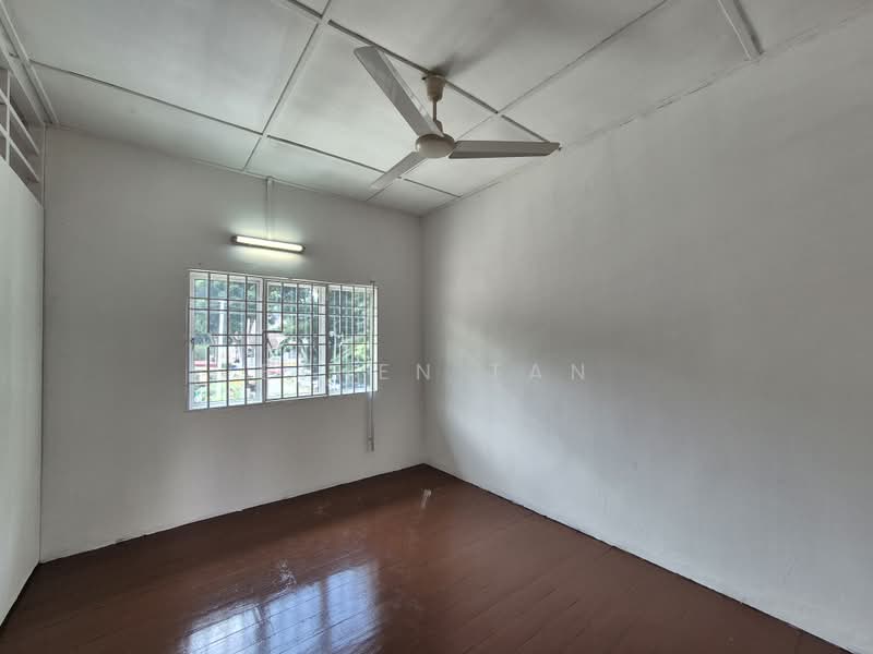 2-storey Terraced House for Sale in Reservoir Garden (Ayer Itam) - Ethen Tan - Interior - PropertyGuru.com.my