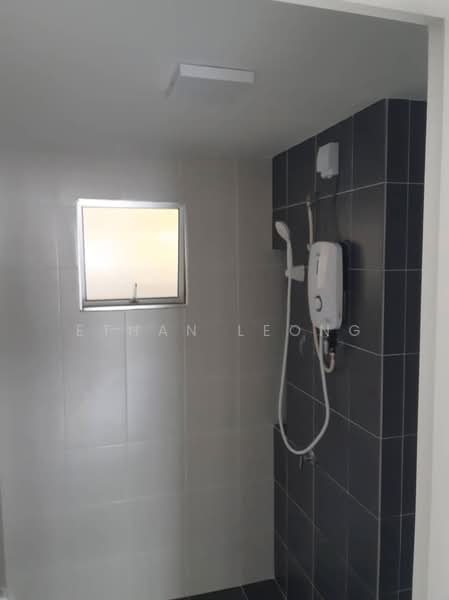 Pangsapuri untuk Dijual di D'Cerrum Apartment - Ethan Leong - Bathroom - PropertyGuru.com.my