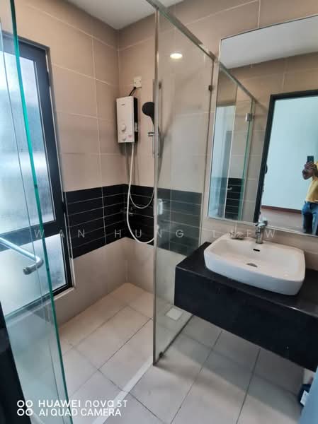 Servis Apartment untuk Disewa di The Link 2 @ Bukit Jalil (Serviced Residences) - Wan Hung Liew - Bathroom - PropertyGuru.com.my