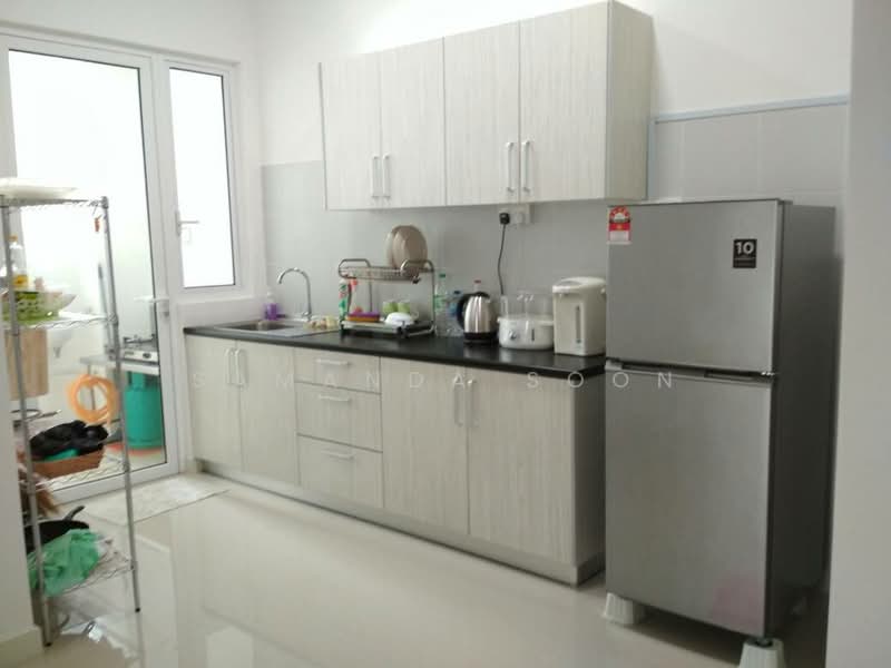 Condominium for Rent at Scenaria @ North Kiara Hills - Samanda Soon - Kitchen - PropertyGuru.com.my