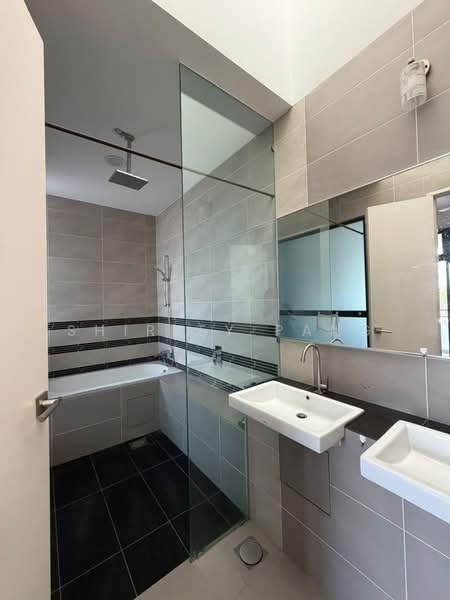 Semi-Detached House for Sale in Eco Botanic (Iskandar Puteri (Nusajaya)) - Shirley Pang - Bathroom - PropertyGuru.com.my