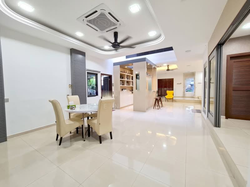Rumah Banglo untuk Dijual di Seksyen 11 (Kota Damansara) - Vincent Liaw - Dining Room - PropertyGuru.com.my
