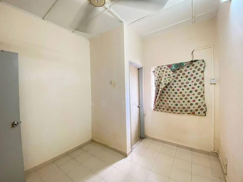 2-storey Terraced House for Sale in Seksyen 8 (Bangi) - Ahmad Fayyad - PropertyGuru.com.my