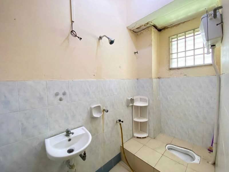 2-storey Terraced House for Sale in Seksyen 8 (Bangi) - Ahmad Fayyad - PropertyGuru.com.my