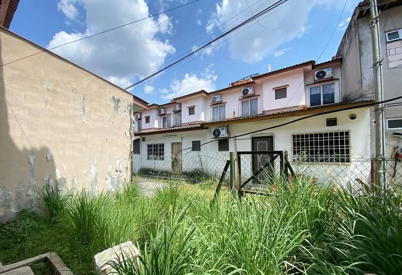 2-storey Terraced House for Sale in Seksyen 8 (Bangi) - Ahmad Fayyad - PropertyGuru.com.my