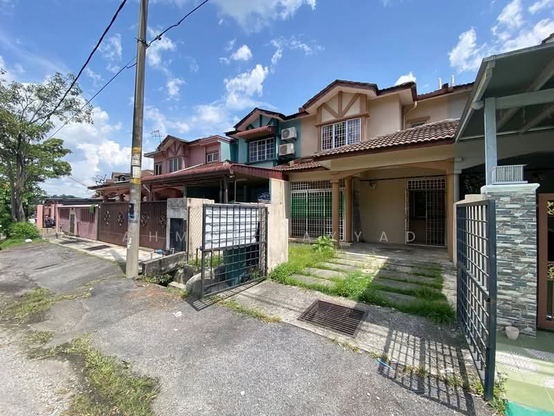 2-storey Terraced House for Sale in Seksyen 8 (Bangi) - Ahmad Fayyad - PropertyGuru.com.my