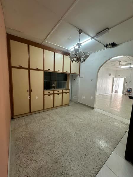Semi-Detached House for Rent in Taman Iskandar (Johor Bahru) - Kelly Chen - Living Room - PropertyGuru.com.my