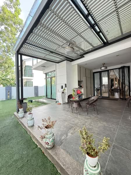 Rumah Berkembar untuk Dijual di Taman Bayu Puteri (Johor Bahru) - James Bong - Exterior - PropertyGuru.com.my