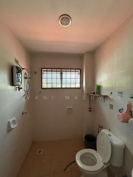 Rumah Teres 2 Tingkat untuk Dijual di Bandar Teknologi Kajang (Kajang) - Uswani Mazuwan - Bathroom - PropertyGuru.com.my