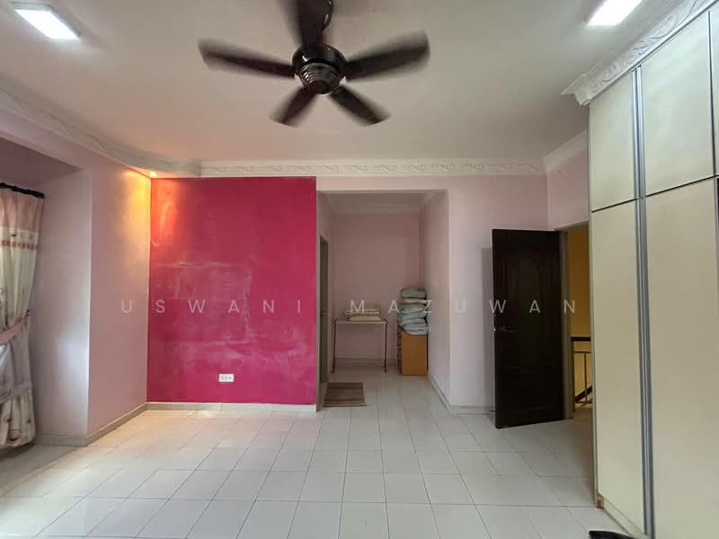 Rumah Teres 2 Tingkat untuk Dijual di Bandar Teknologi Kajang (Kajang) - Uswani Mazuwan - Living Room - PropertyGuru.com.my