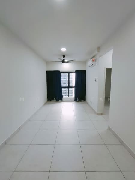 Service Residence for Sale at Majestic Maxim - Michelle Tan - Living Room - PropertyGuru.com.my