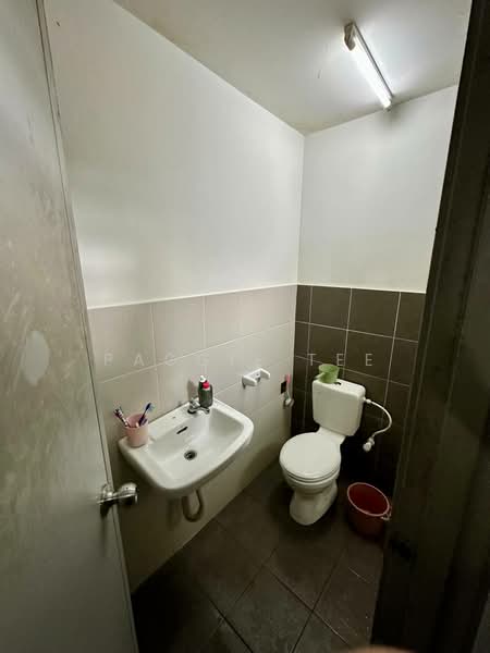 Rumah Teres 2-Tingkat untuk Dijual di Taman Pulai Hijauan (Skudai) - Paggie Tee - Bathroom - PropertyGuru.com.my