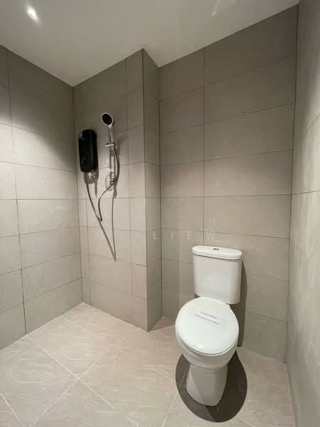 Servis Apartment untuk Dijual di Cove Residence - CY Liew - Bathroom - PropertyGuru.com.my