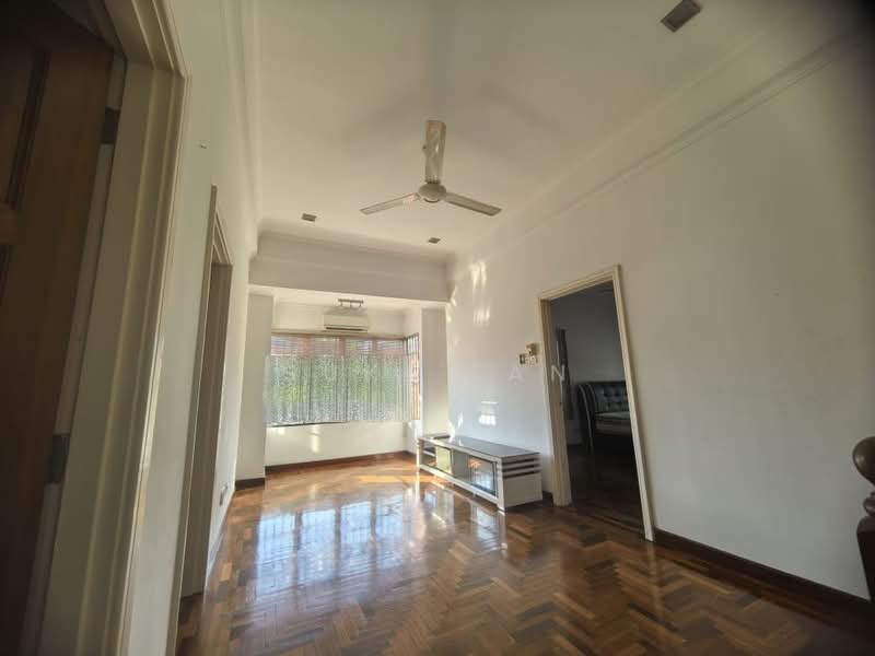 2-storey Terraced House for Sale in Desa Sri Hartamas (Sri Hartamas) - Suki Tan - Living Room - PropertyGuru.com.my