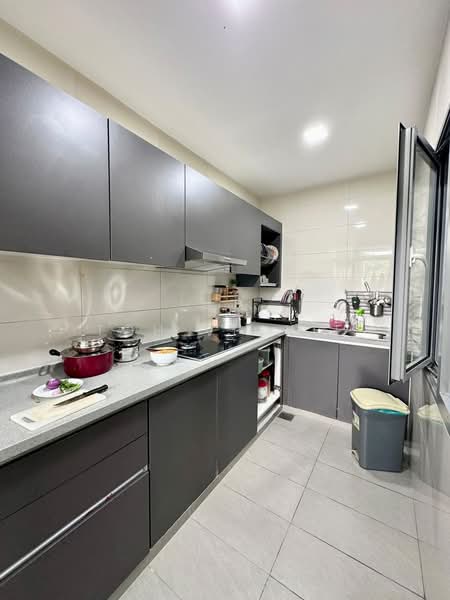 Kondominium untuk Disewa di Lakefront Residence - TOH VICKIE - Kitchen - PropertyGuru.com.my