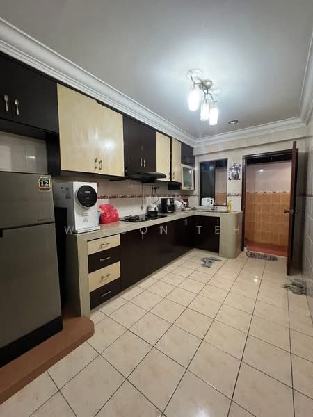 Apartment for Sale at Bayu Puteri 3 - Wilson Teh - Kitchen - PropertyGuru.com.my