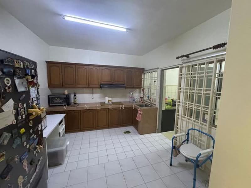 Rumah Teres 2 Tingkat untuk Dijual di Taman Bukit Permai (Ampang) - Vincent Tan - Kitchen - PropertyGuru.com.my
