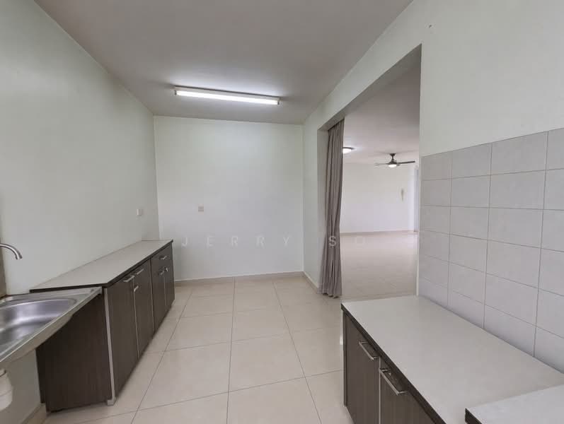 Pangsapuri untuk Dijual di Pearl Garden - Jerry So - Kitchen - PropertyGuru.com.my