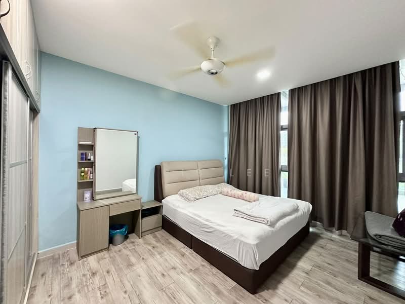 Kondominium untuk Disewa di Lakefront Residence - Chris Lee - Bedroom - PropertyGuru.com.my