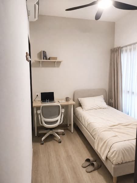 Condominium for Sale at The Holmes 2 - Michelle Tan - Bedroom - PropertyGuru.com.my