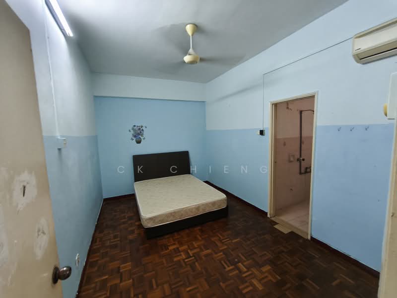 Condominium for Sale at Ridzuan Condominium - CK Chieng - Bedroom - PropertyGuru.com.my