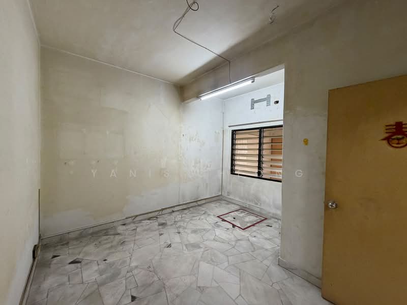 Rumah Teres 2 Tingkat untuk Dijual di Taman Bukit Maluri (Kepong) - Yanis Cheong - Interior - PropertyGuru.com.my