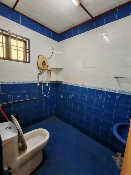 Rumah Teres 2 Tingkat untuk Disewa di Seri Kuantan (Kuantan) - Chai Kiew Tiong - Bathroom - PropertyGuru.com.my