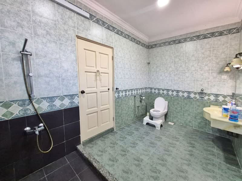 Rumah Banglo untuk Dijual di Seksyen 8 (Shah Alam) - Azian Nasa - PropertyGuru.com.my