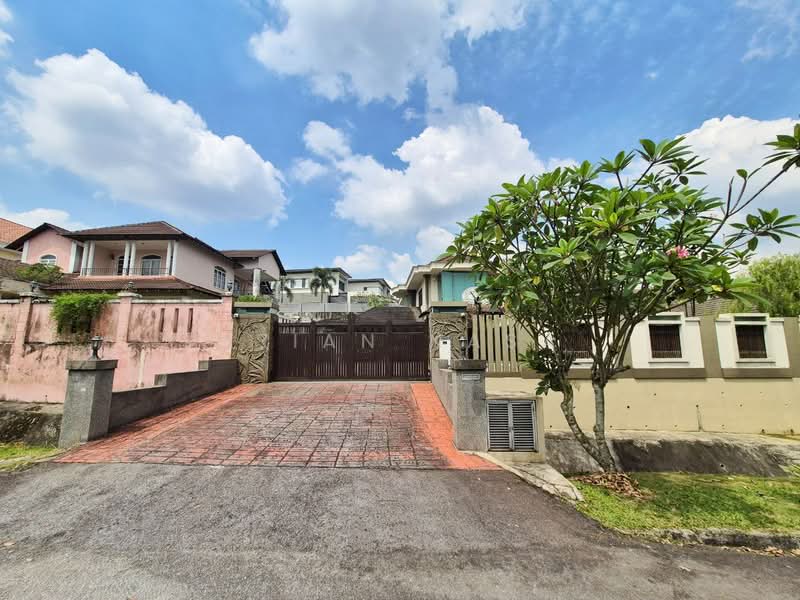 Rumah Banglo untuk Dijual di Seksyen 8 (Shah Alam) - Azian Nasa - PropertyGuru.com.my