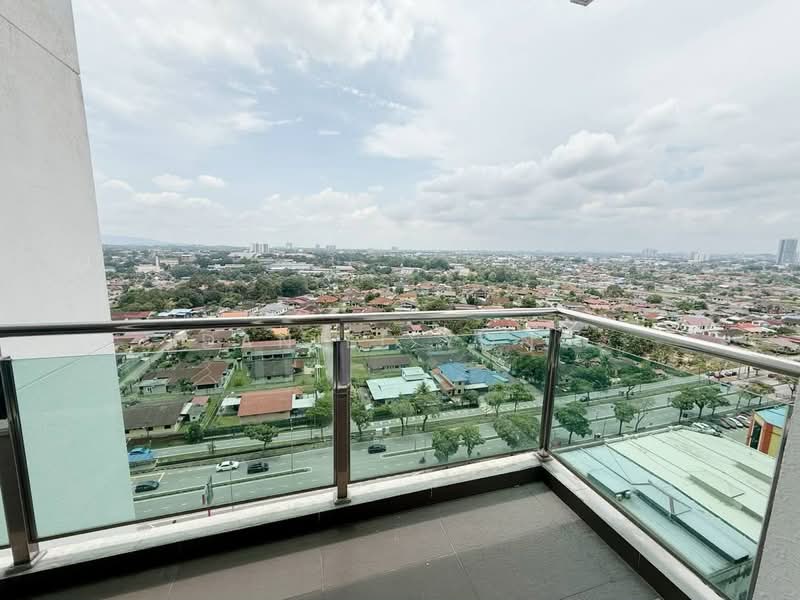 Kondominium untuk Dijual di M Condominium @ Larkin - Daniel Yong - Balcony - PropertyGuru.com.my