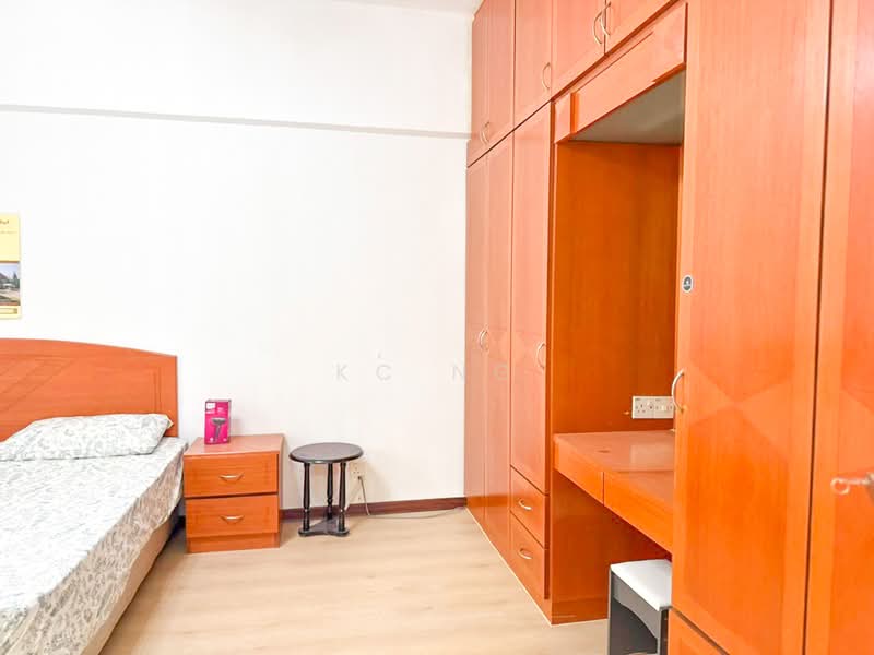 Pangsapuri untuk Disewa di Mawar Apartment - KC Ng - Bedroom - PropertyGuru.com.my