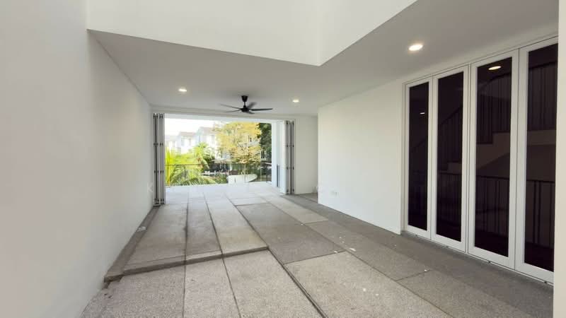 4-storey Terraced House for Sale in Johor Bahru (Johor) - Kelvin Chee - Balcony - PropertyGuru.com.my