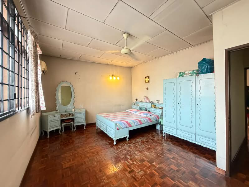 Rumah Teres 2 Tingkat untuk Dijual di Taman Bukit Maluri (Kepong) - Yanis Cheong - Bedroom - PropertyGuru.com.my