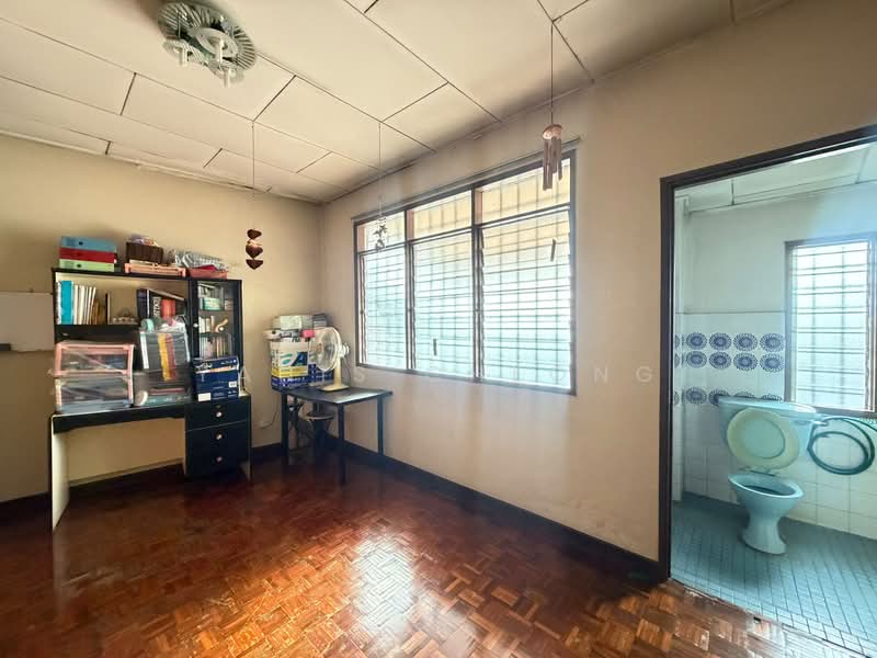 Rumah Teres 2 Tingkat untuk Dijual di Taman Bukit Maluri (Kepong) - Yanis Cheong - Study - PropertyGuru.com.my