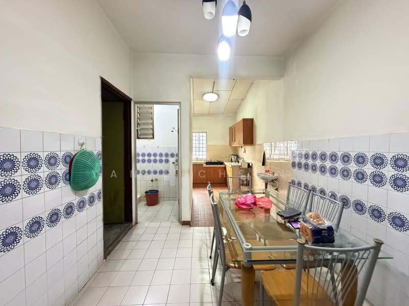 Rumah Teres 2 Tingkat untuk Dijual di Taman Bukit Maluri (Kepong) - Yanis Cheong - Kitchen - PropertyGuru.com.my
